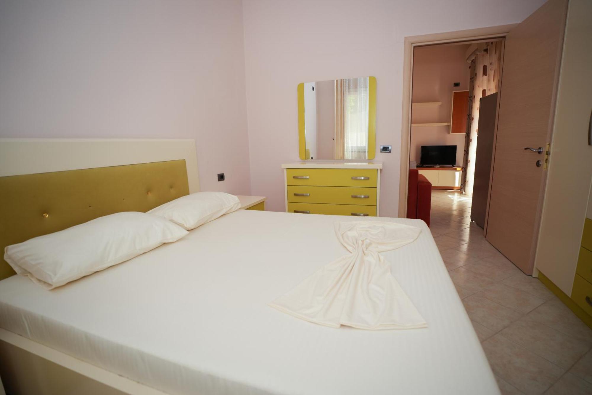 Marika Apart Hotel Голем Экстерьер фото